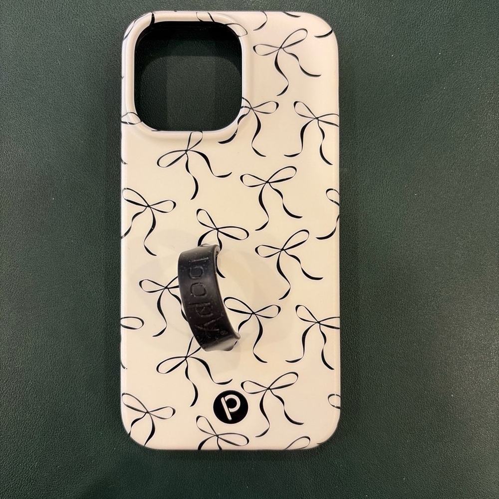 Loopy Case White with Black Bow Pattern